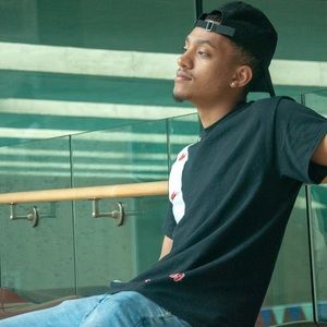 Meet your Posher, Nicholas